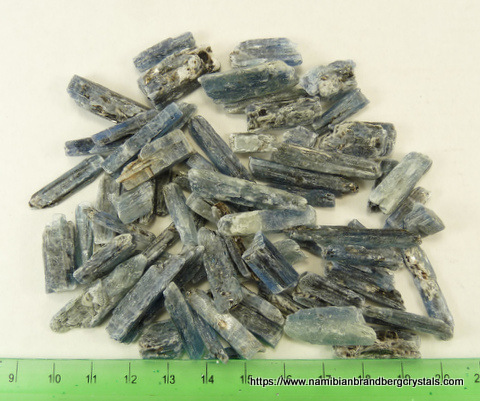 100 g of kyanite pieces