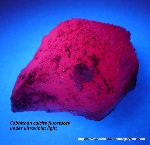 Cobaltoan calcite crystal aggregate